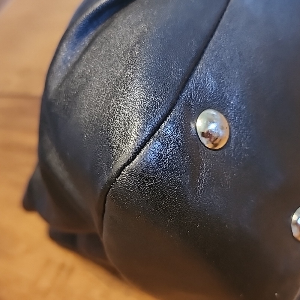 Coach SOHO Black Leather Shoulder Bag - Picture 6 of 16